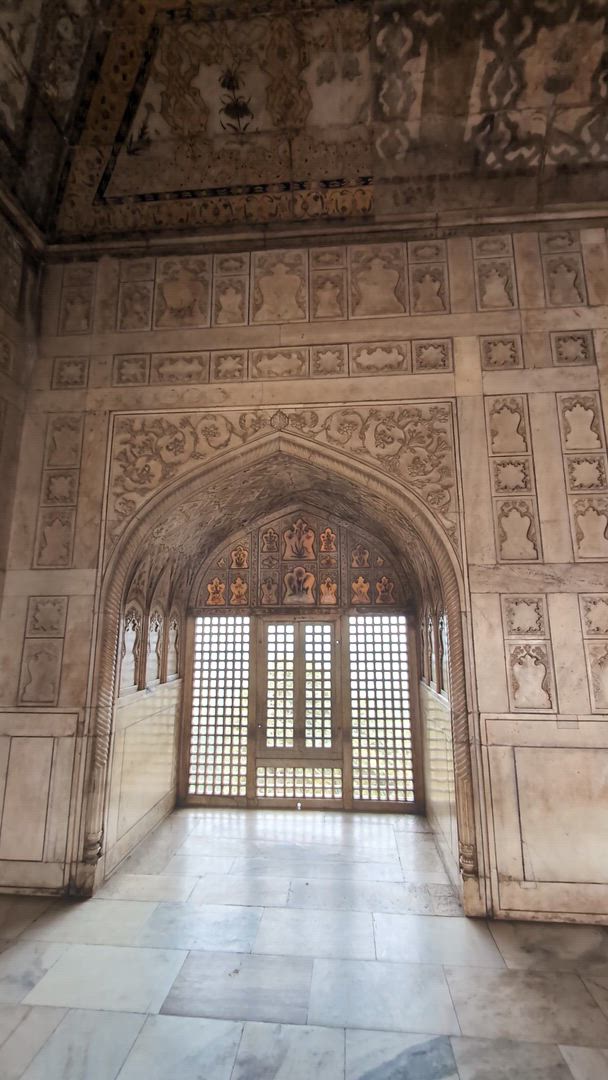 Vídeo de reseña del cliente sobre Grupo/Privado Triángulo de Oro con Varanasi Con Hoteles de Lujo de 4 Estrellas