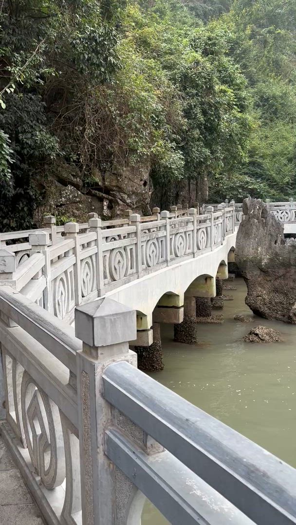 10 jours à travers le Vietnam, le Cambodge et la Thaïlande - Circuit privé customer review video