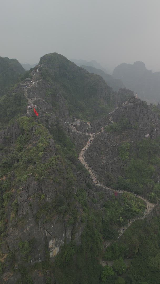 Ninh Binh Avontuur: Dagtocht Hoa Lu, Trang An & Dansende Grot customer review video