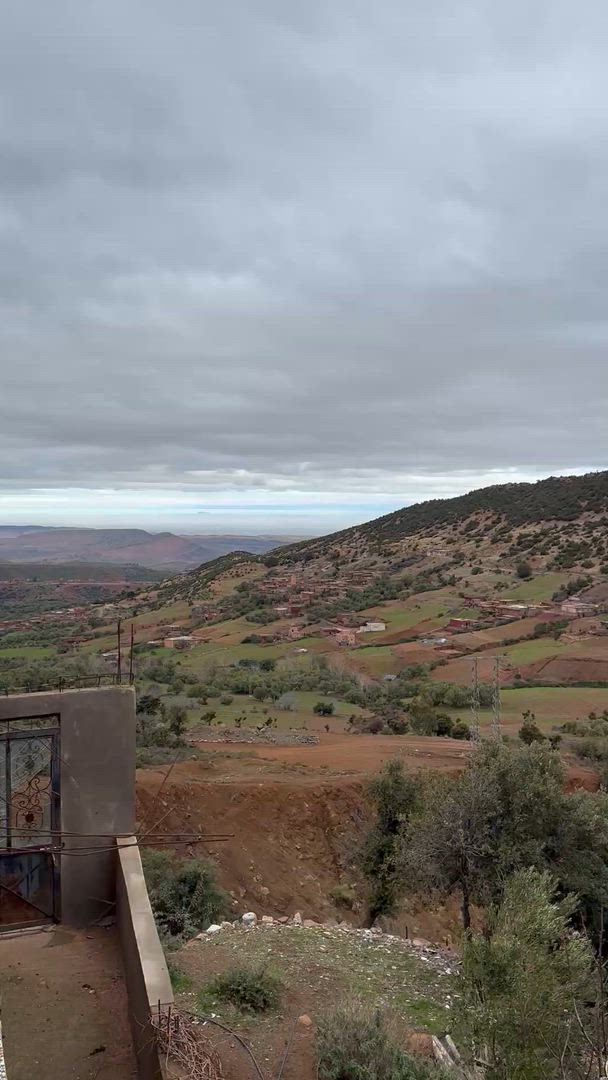 Circuit de 3 jours en groupe dans le désert, de Marrakech au camp de Merzouga customer review video