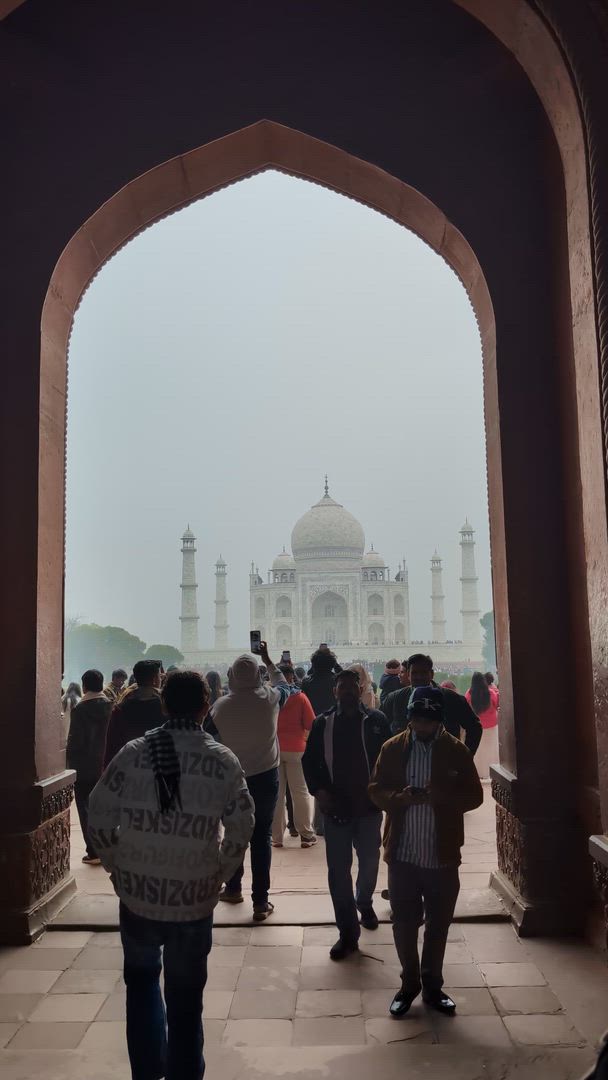 Vídeo de reseña del cliente sobre Grupo/Privado Triángulo de Oro con Varanasi Con Hoteles de Lujo de 4 Estrellas
